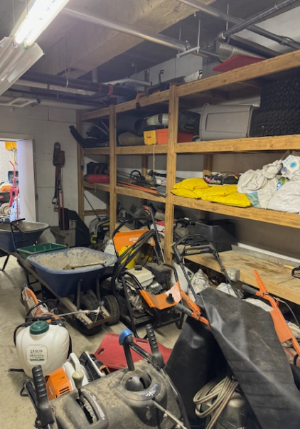 123 South Main Street, Newtown, CT 06470