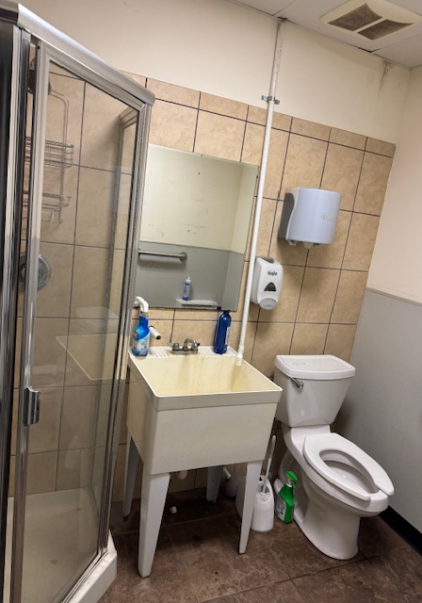 123 South Main Street, Newtown, CT 06470