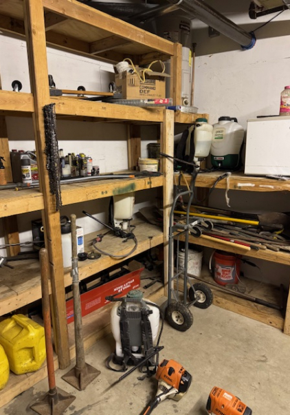 123 South Main Street, Newtown, CT 06470